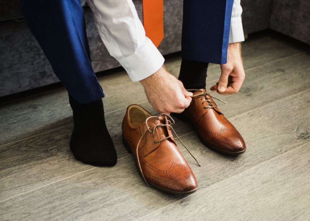 Shoes: 25–40 years